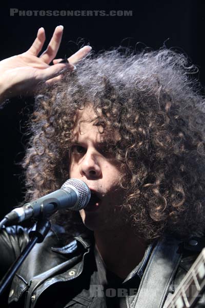 WOLFMOTHER - 2009-10-14 - PARIS - Trabendo - 